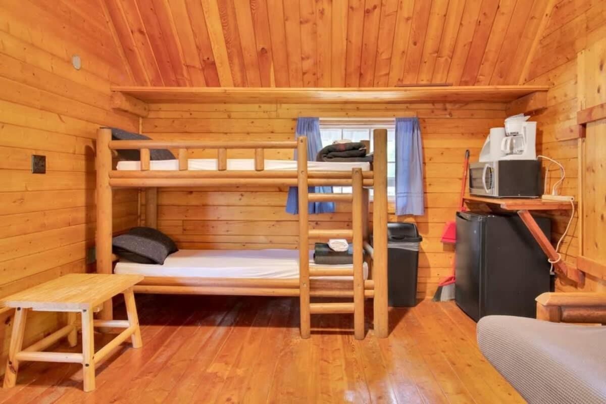 Secluded Rustic Cabin With Views Bloomington Ngoại thất bức ảnh